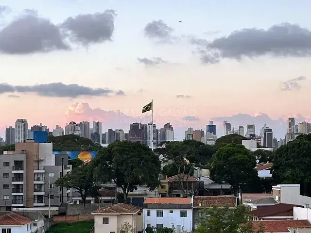 Apartamento com 65m² 2 quartos e 2 banheiros, para alugar, no bairro Guaíra em Curitiba