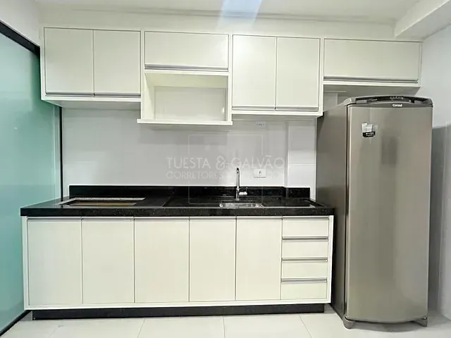 Apartamento com 65m² 2 quartos e 2 banheiros, para alugar, no bairro Guaíra em Curitiba