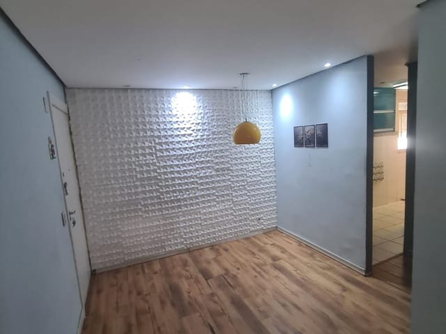 Apartamento 2 quartos e 1 banheiro, para alugar, no bairro Tomás Coelho em Rio de Janeiro