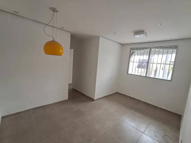 Apartamento 2 quartos e 1 banheiro, para alugar, no bairro Tomás Coelho em Rio de Janeiro