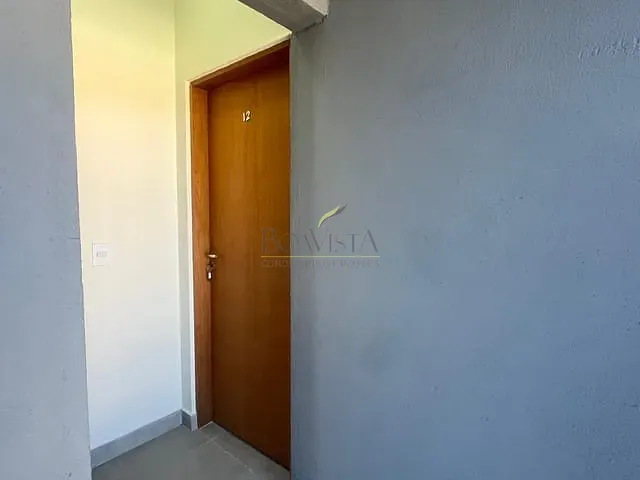 Apartamento 2 quartos e 1 banheiro, para alugar, no bairro Centro em Piracaia