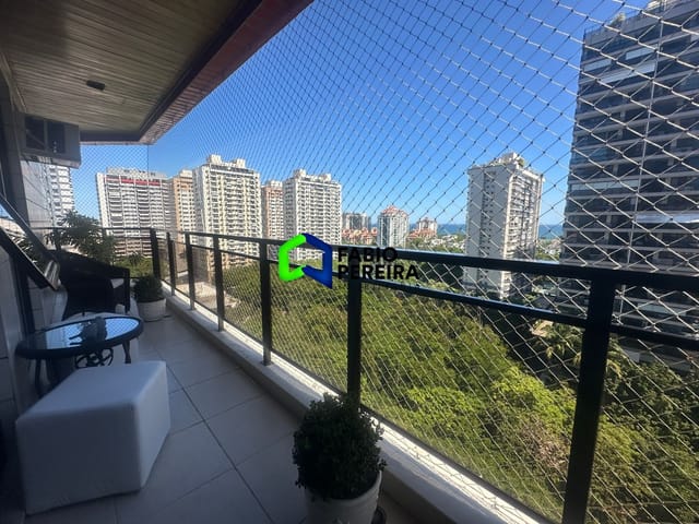 Apartamento com 139m² 3 quartos e 2 banheiros, à venda, no bairro Barra da Tijuca em Rio de Janeiro