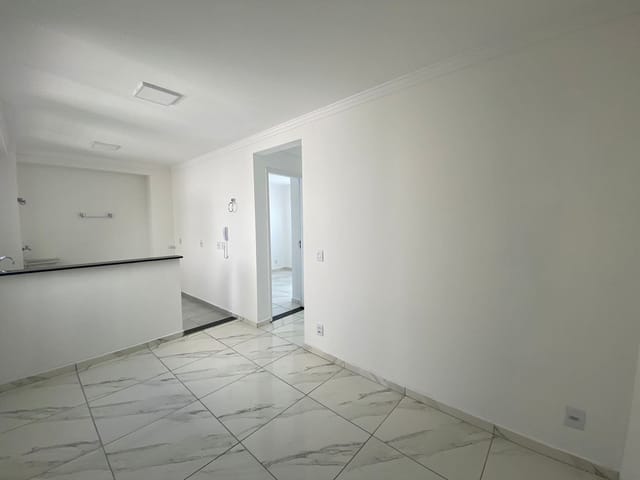 Apartamento 2 quartos e 1 banheiro, para alugar, no bairro Chácaras Assay em Hortolândia