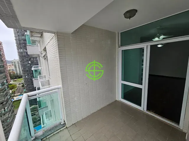 Apartamento com 72m² 2 quartos e 1 banheiro, à venda, no bairro Barra da Tijuca em Rio de Janeiro