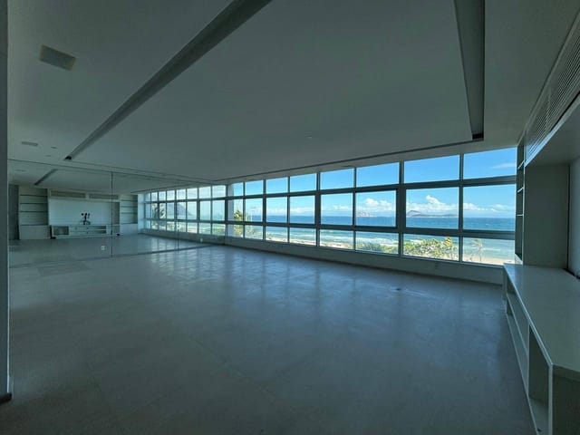 Apartamento com 263m² 4 quartos e 5 banheiros, à venda, no bairro Ipanema em Rio de Janeiro