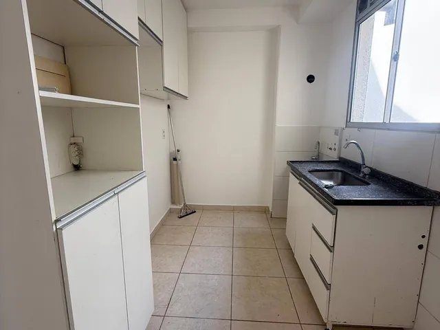Apartamento 2 quartos e 1 banheiro, para alugar, no bairro Atlântica em Rio das Ostras