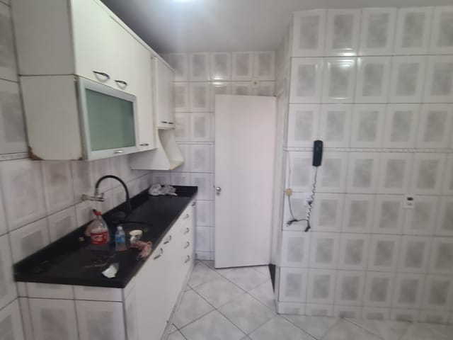 Apartamento com 60m² 2 quartos e 2 banheiros, para alugar, no bairro Praça Seca em Rio de Janeiro