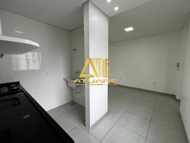 Apartamento com 30m² 1 quarto e 1 banheiro, para alugar, no bairro CENTRO em Pouso Alegre