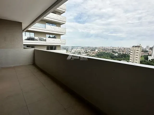 Apartamento com 305m² 3 quartos e 4 banheiros, à venda, no bairro Centro em Ponta Grossa