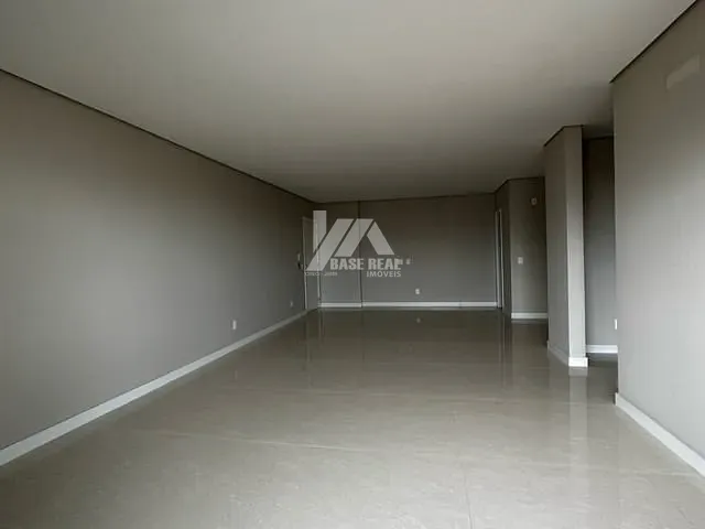 Apartamento com 305m² 3 quartos e 4 banheiros, à venda, no bairro Centro em Ponta Grossa