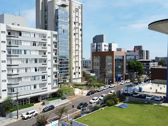Apartamento com 187m² 3 quartos e 4 banheiros, à venda, no bairro Centro em Apucarana