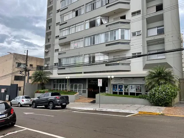 Apartamento com 187m² 3 quartos e 4 banheiros, à venda, no bairro Centro em Apucarana