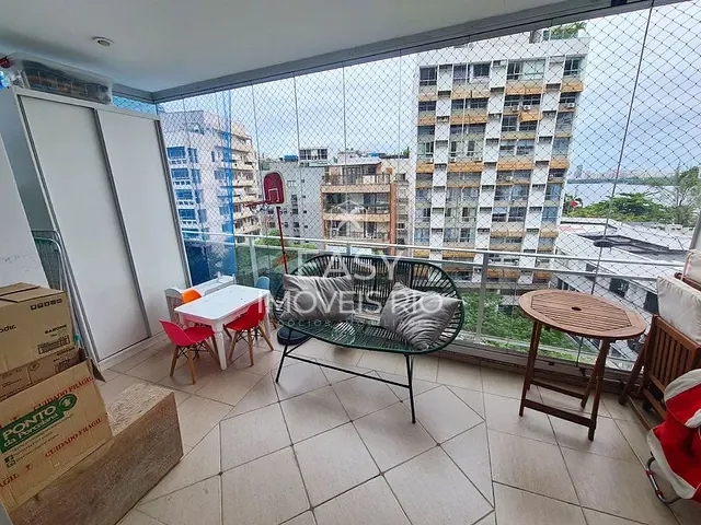 Apartamento com 162m² 3 quartos e 4 banheiros, à venda, no bairro Lagoa em Rio de Janeiro