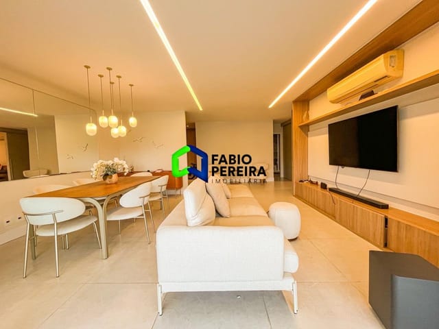 Apartamento com 206m² 4 quartos e 5 banheiros, à venda, no bairro Barra da Tijuca em Rio de Janeiro