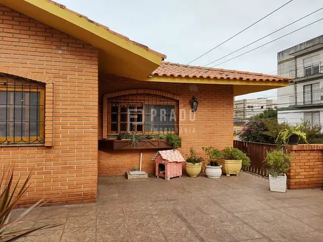 Casa com 229m² 3 quartos e 3 banheiros, à venda, no bairro Centro em Pelotas