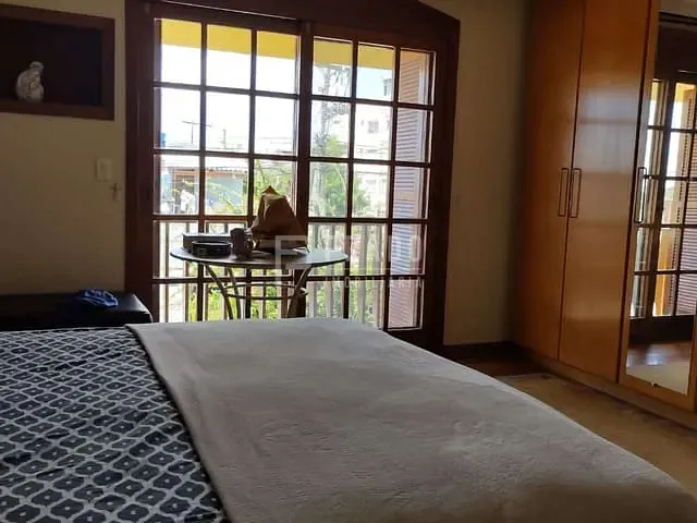 Casa com 229m² 3 quartos e 3 banheiros, à venda, no bairro Centro em Pelotas