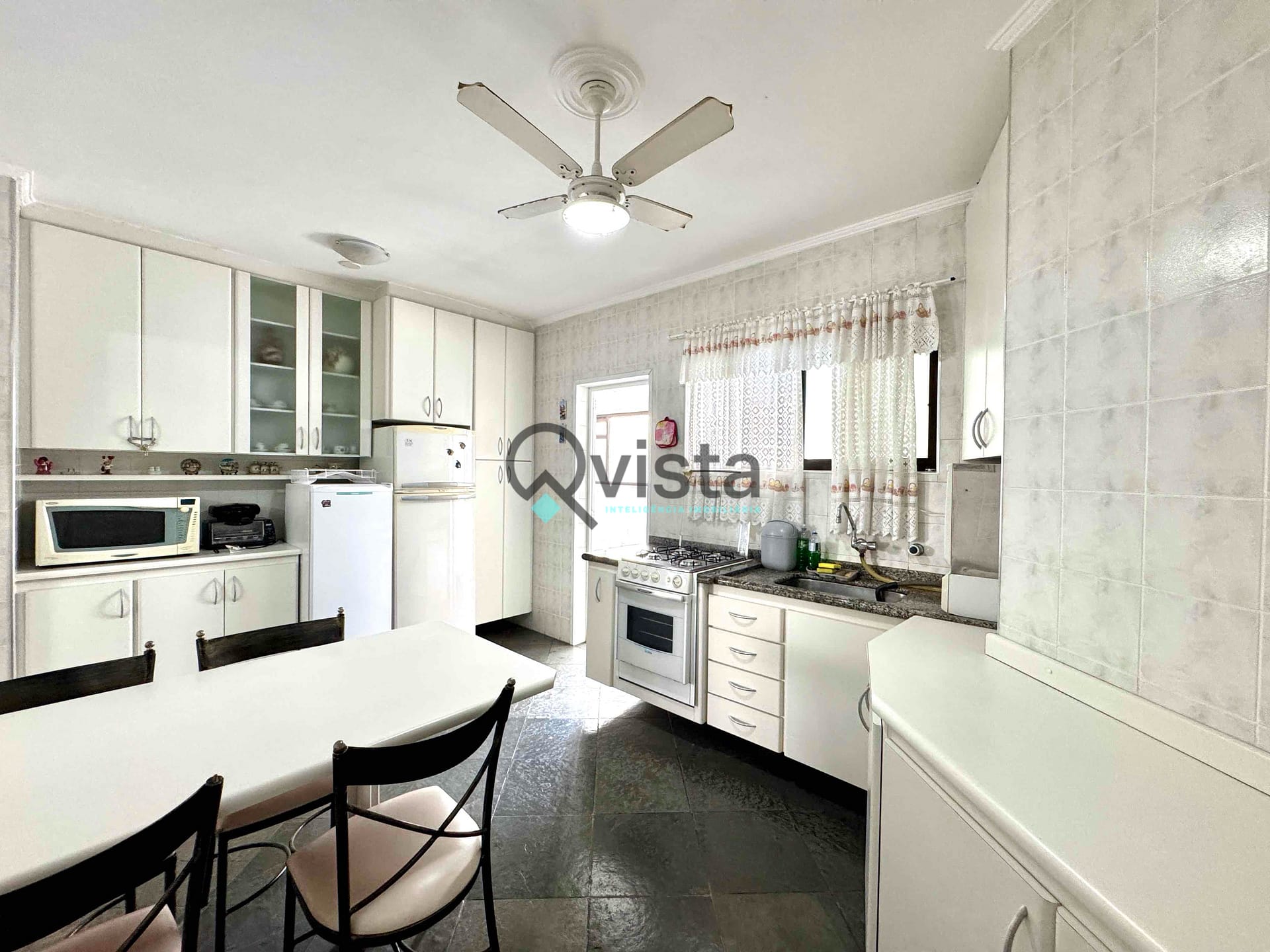 Apartamento à venda com 4 quartos, 189m² - Foto 35