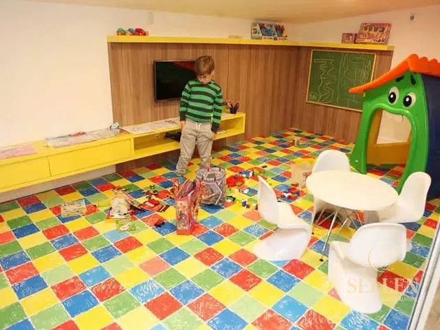 Apartamento com 226m² 3 quartos e 4 banheiros, à venda, no bairro Centro em Balneário Camboriú