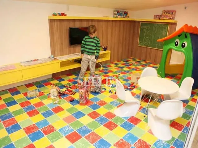 Apartamento com 226m² 3 quartos e 4 banheiros, à venda, no bairro Centro em Balneário Camboriú