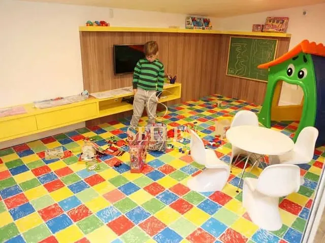 Apartamento com 226m² 3 quartos e 4 banheiros, à venda, no bairro Centro em Balneário Camboriú