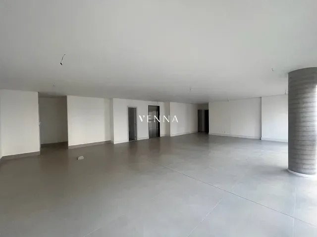 Apartamento com 333m² 3 quartos e 5 banheiros, à venda, no bairro Gleba Fazenda Palhano em Londrina