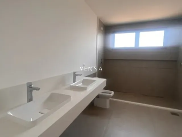 Apartamento com 333m² 3 quartos e 5 banheiros, à venda, no bairro Gleba Fazenda Palhano em Londrina