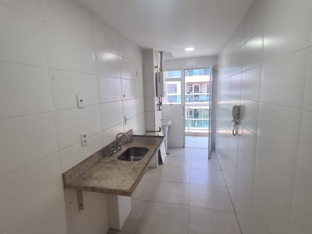 Apartamento com 67m² 2 quartos e 2 banheiros, para alugar, no bairro Vargem Pequena em Rio de Janeiro