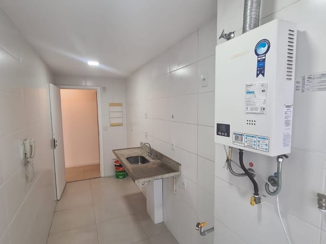 Apartamento com 67m² 2 quartos e 2 banheiros, para alugar, no bairro Vargem Pequena em Rio de Janeiro