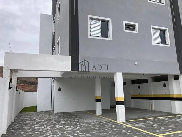 Apartamento 2 quartos e 1 banheiro, à venda, no bairro Jardim Layr em Mogi das Cruzes