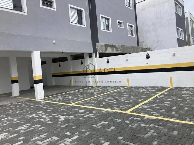Apartamento 2 quartos e 1 banheiro, à venda, no bairro Jardim Layr em Mogi das Cruzes