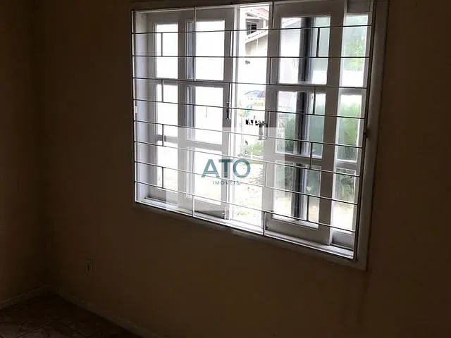 Apartamento 2 quartos e 1 banheiro, para alugar, no bairro CENTRO em Tijucas