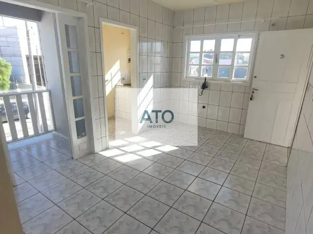Apartamento 2 quartos e 1 banheiro, para alugar, no bairro CENTRO em Tijucas