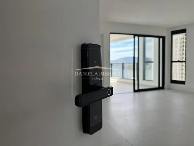 Apartamento 3 quartos e 4 banheiros, à venda, no bairro Balneário Perequê em Porto Belo