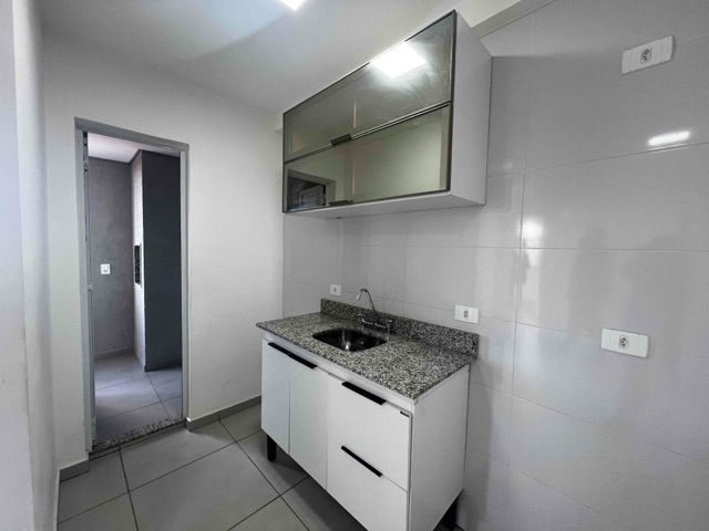 Apartamento 2 quartos e 1 banheiro, à venda, no bairro Parque Jamaica em Londrina