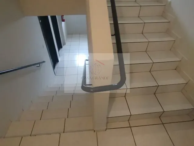 Apartamento 2 quartos e 1 banheiro, para alugar, no bairro Jardim Monte Carlo em Rolândia