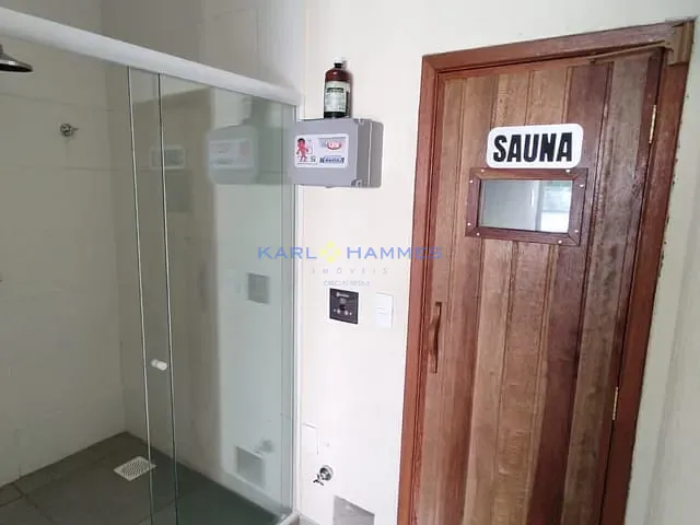 Apartamento 2 quartos e 1 banheiro, à venda ou para alugar, no bairro Morin em Petrópolis
