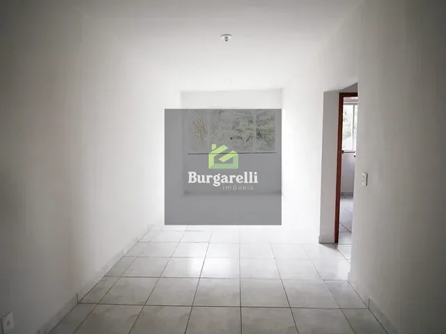 Apartamento 2 quartos e 1 banheiro, à venda, no bairro Colinas da Serra em Lavras