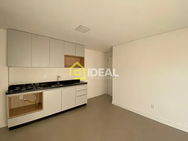 Apartamento 2 quartos e 1 banheiro, para alugar, no bairro Cinquentenário em Concórdia