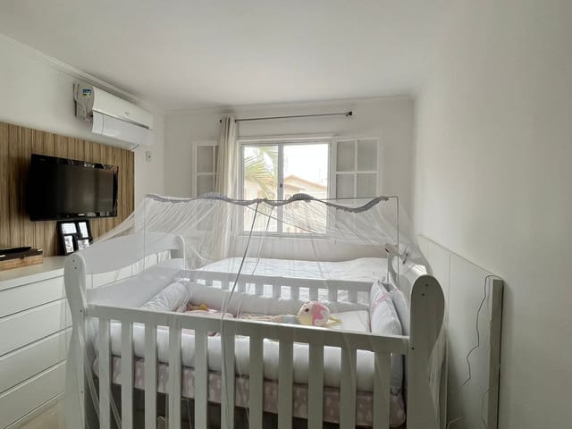 Apartamento com 3000m² 2 quartos e 1 banheiro, à venda, no bairro Ogiva em Cabo Frio