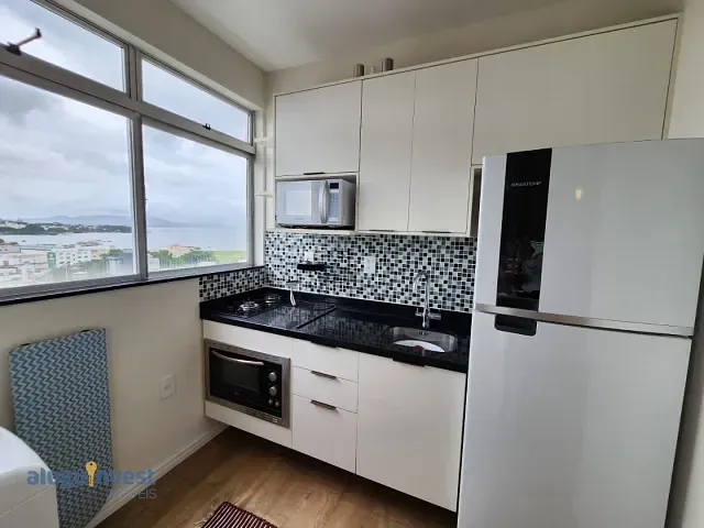 Apartamento 1 quarto e 1 banheiro, à venda, no bairro Campinas em São José