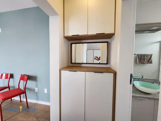 Apartamento 1 quarto e 1 banheiro, à venda, no bairro Campinas em São José