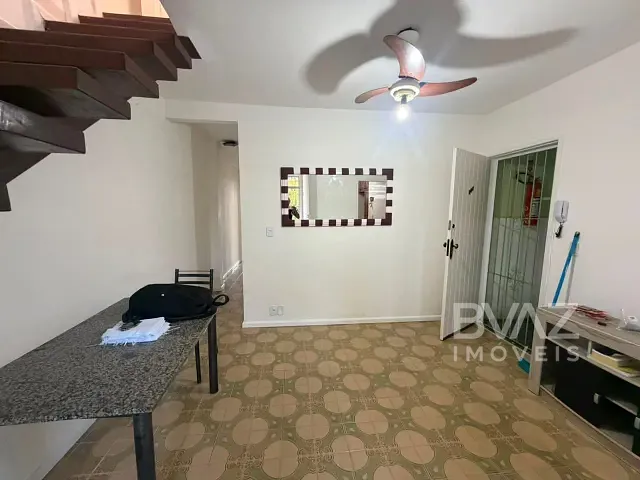 Apartamento 3 quartos e 2 banheiros, para alugar, no bairro Portinho em Cabo Frio