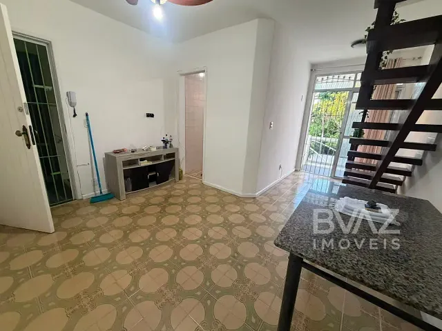 Apartamento 3 quartos e 2 banheiros, para alugar, no bairro Portinho em Cabo Frio