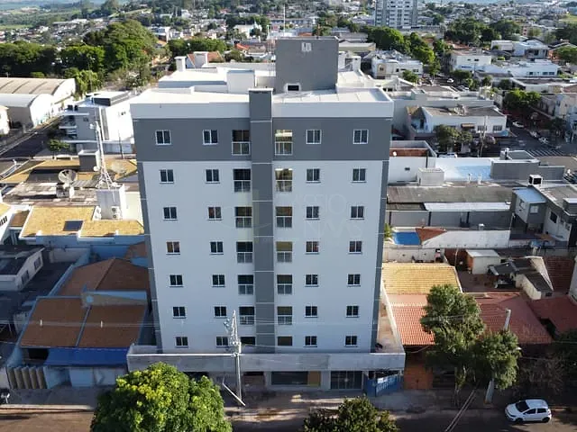 Apartamento com 107m² 2 quartos e 2 banheiros, à venda, no bairro Centro em Apucarana