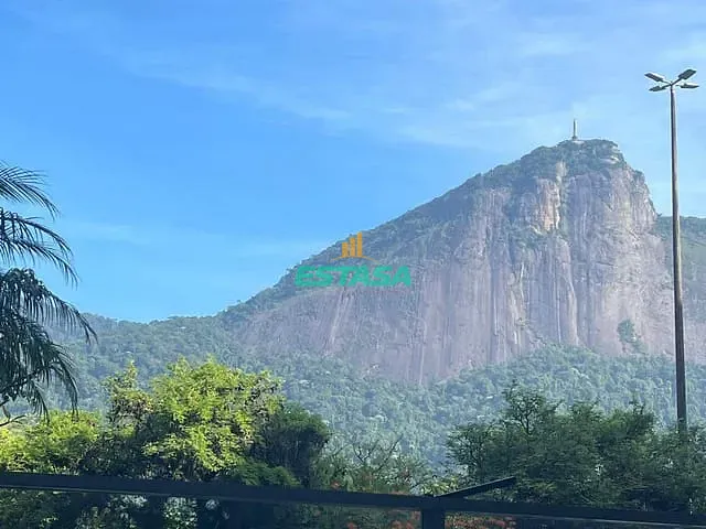 Apartamento 4 quartos e 3 banheiros, à venda, no bairro Lagoa em Rio de Janeiro