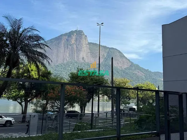 Apartamento 4 quartos e 3 banheiros, à venda, no bairro Lagoa em Rio de Janeiro