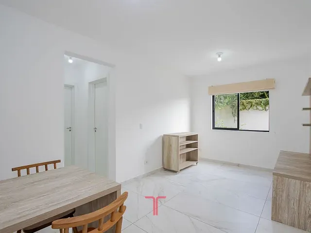 Apartamento com 69m² 2 quartos e 2 banheiros, para alugar, no bairro Lindóia em Curitiba
