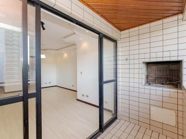 Foto do Apartamento - Cabral, Apartamento Locado, 4 quartos, sendo 2 suítes, varanda churrasqueira a carvão, andar alto,  107m², SEM GARAGEM, à venda, Curitiba, PR | Imobiliária GreenVille