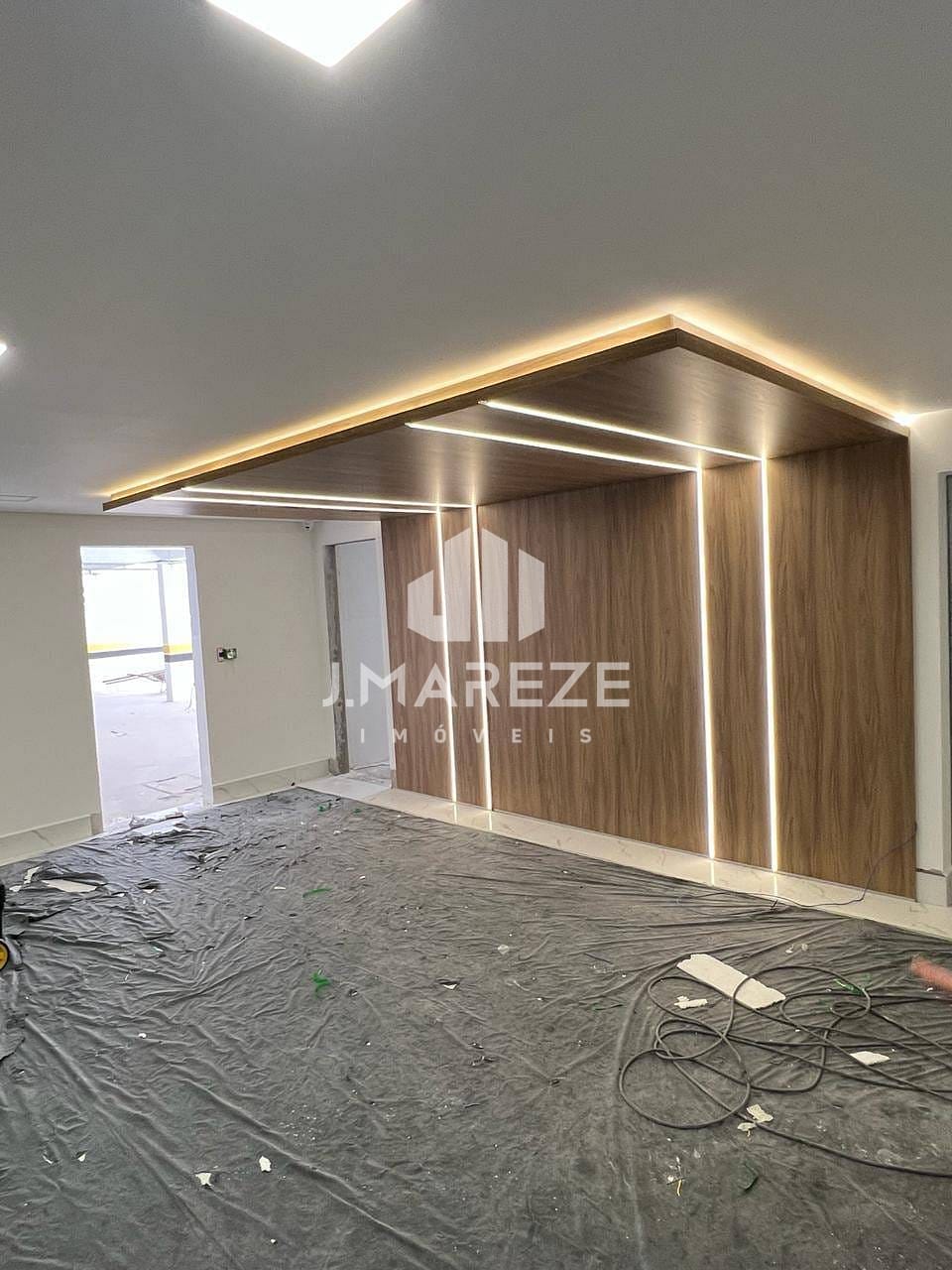 Apartamento à venda com 3 quartos, 137m² - Foto 3