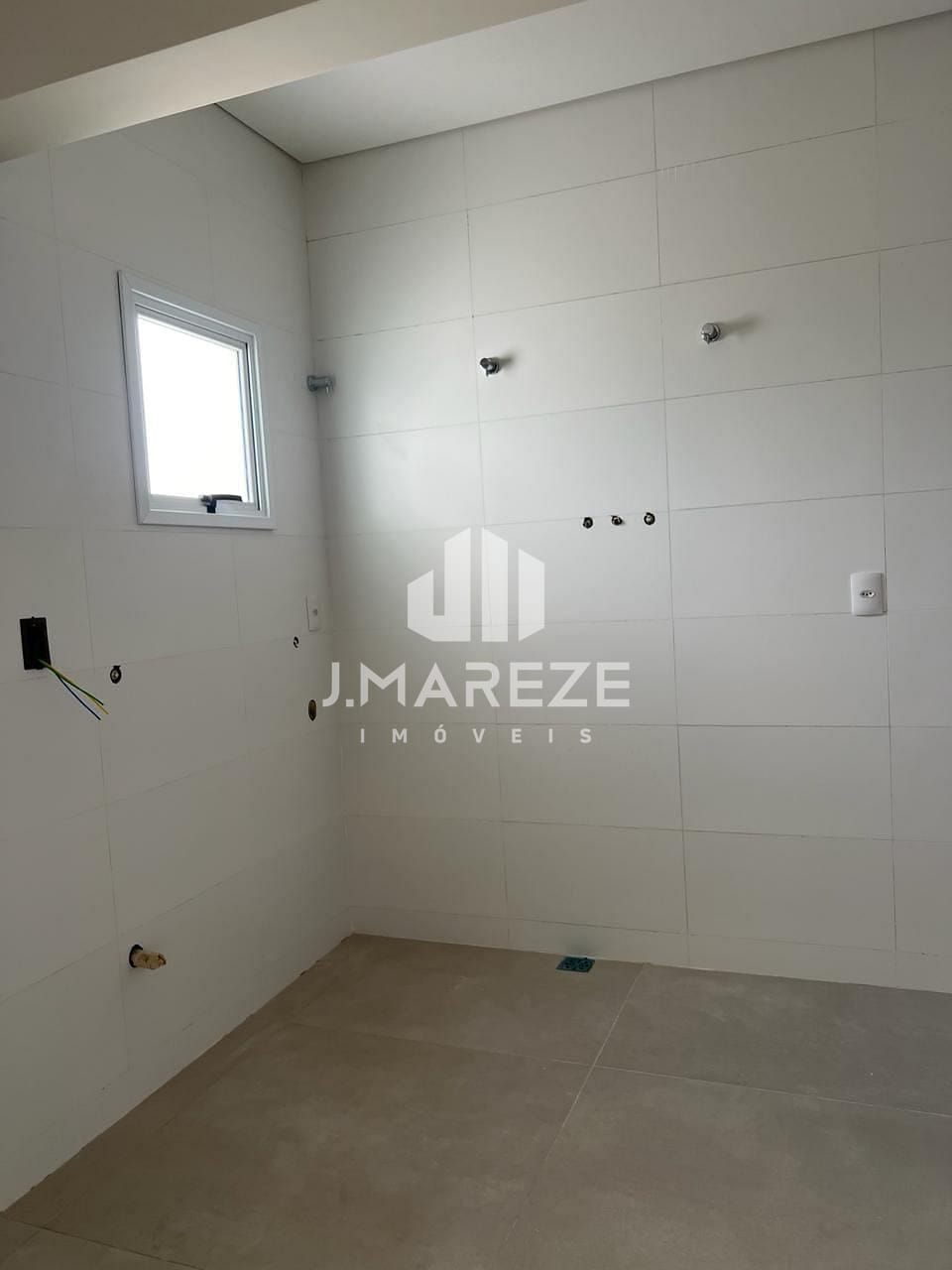 Apartamento à venda com 3 quartos, 137m² - Foto 8